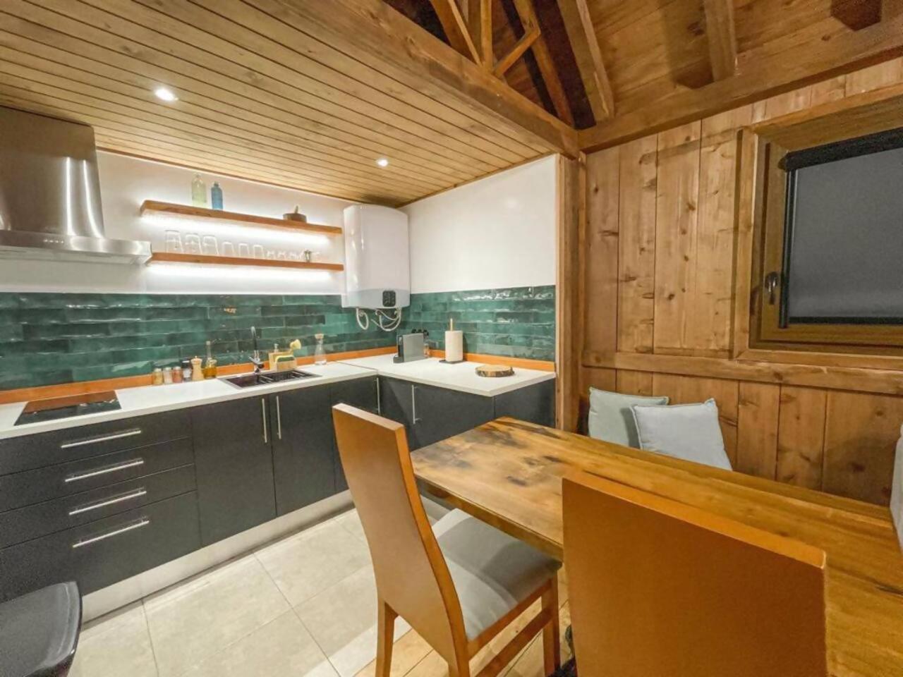 Hotel Mountain Eco Shelter 1 à Funchal  Extérieur photo